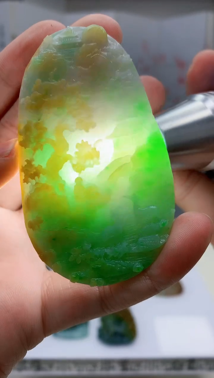 【闪购商品】定制翡翠未镶嵌5157bb-毛货挂件