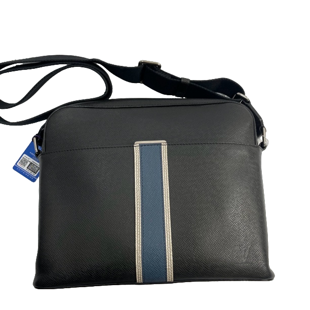 99新 LouisVuitton/路易威登 99新全皮斜挎包黑色