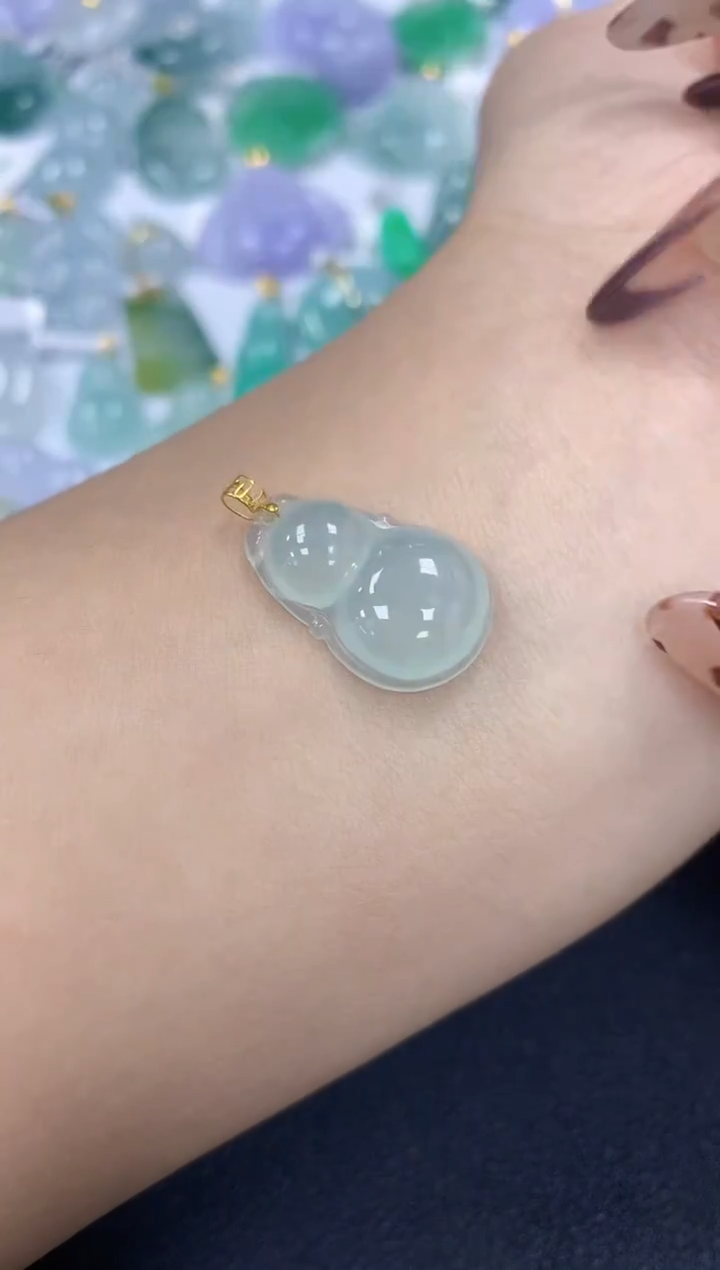 颈饰18K金镶嵌翡翠a货假一赔三支持复检百元上9元证书费自理