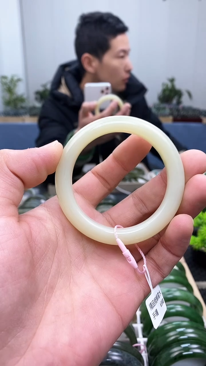 【闪购商品】和田玉手镯未镶嵌53.1