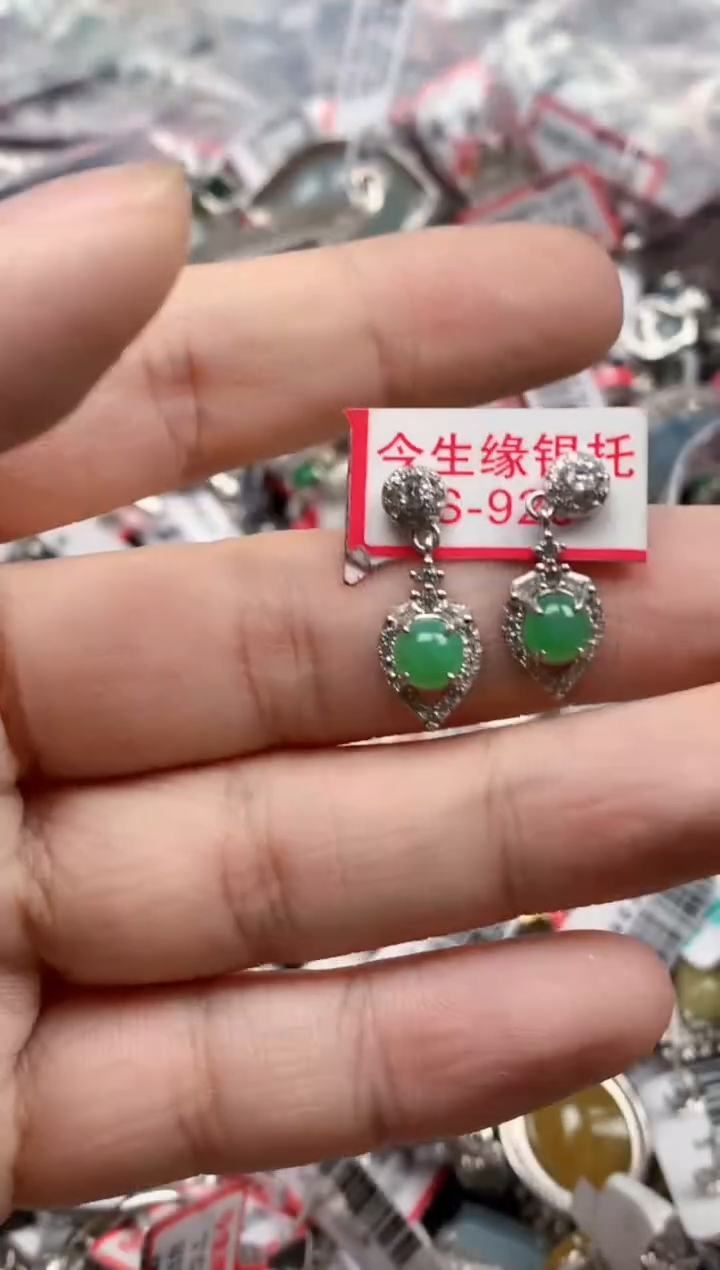 银S925镶嵌戒指翡翠天然A货缅甸翡翠