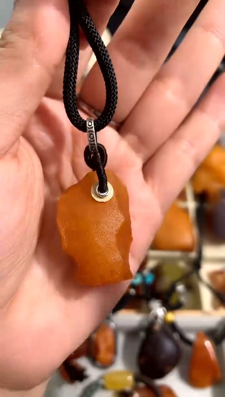 【闪购商品】蜜蜡裸石未镶嵌似玉