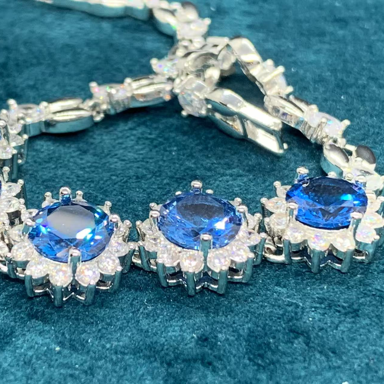 【南非库里南】NFKLN 高端奢华定制 蓝色太阳花手链 404