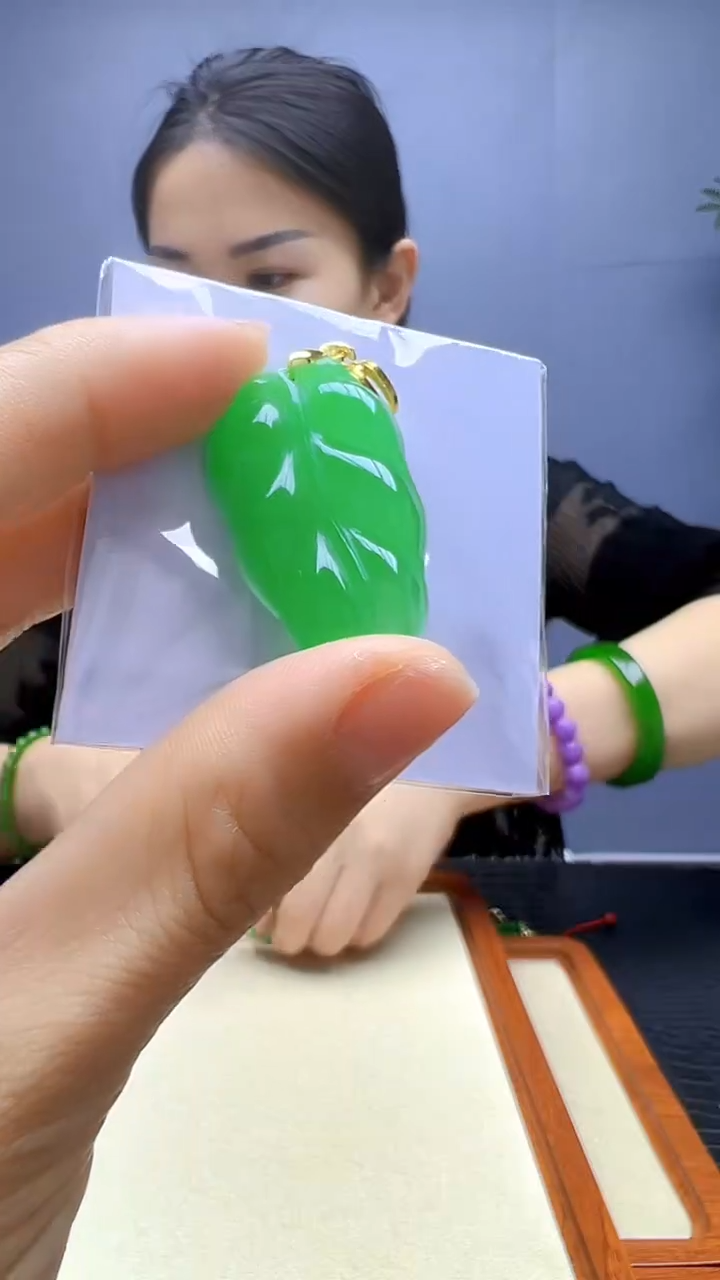 翡翠14K金镶嵌颈饰沉白diy颈饰