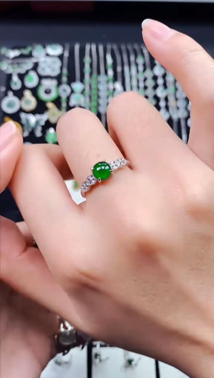 【闪购商品】翡翠戒指银S925镶嵌8196
