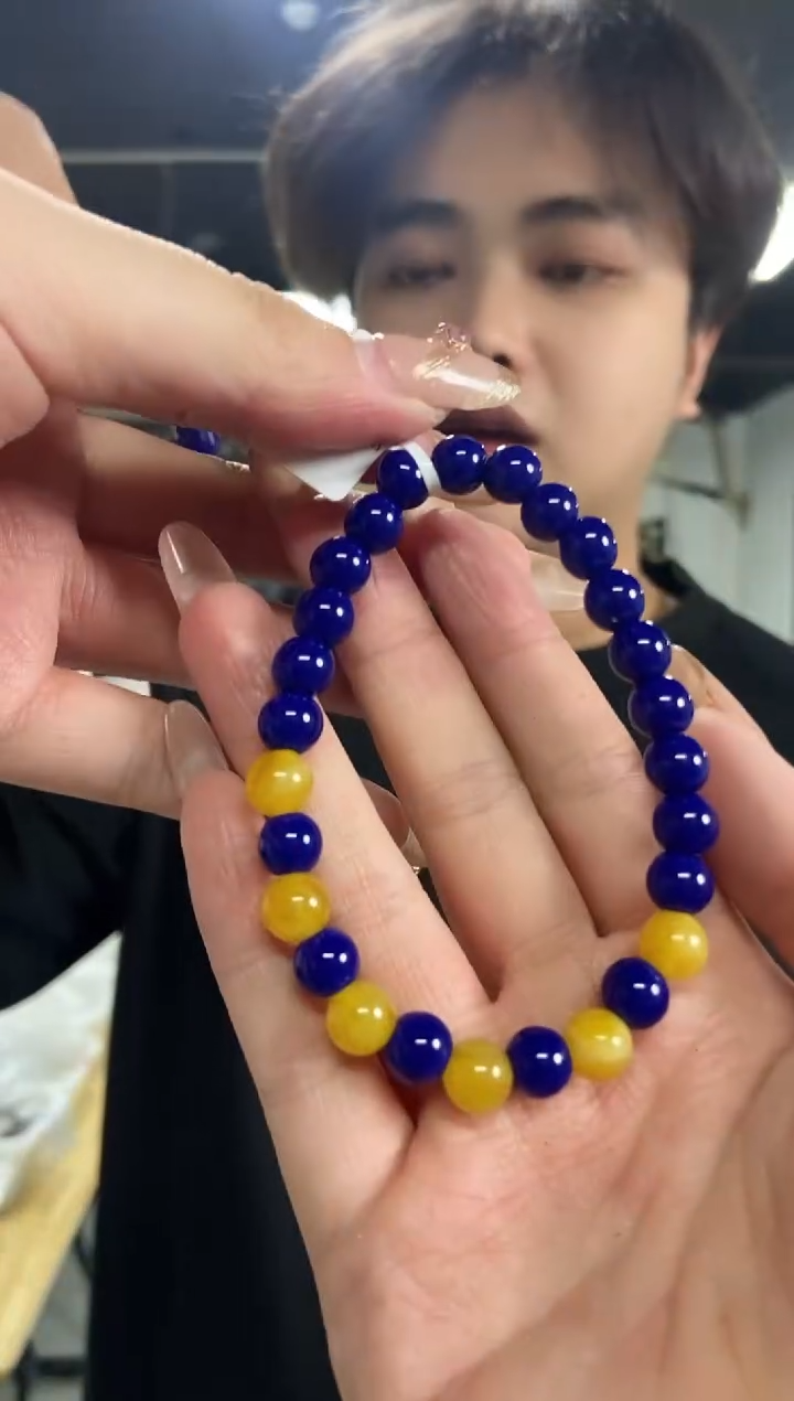 【闪购商品】蜜蜡裸石未镶嵌多样性发其一颜色微差