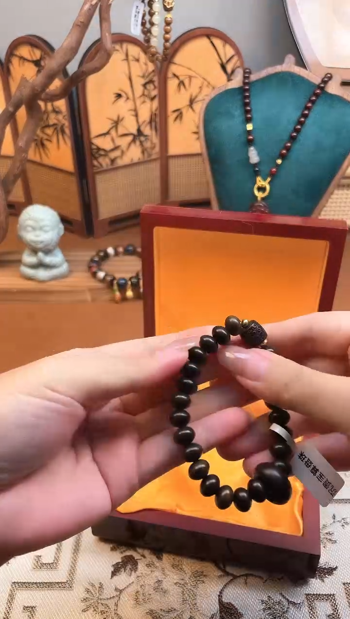 柒月手串撤柜链接（多样性发其一）￥