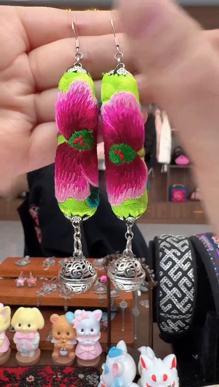 【闪购商品】织绣扶光苗绣传承149