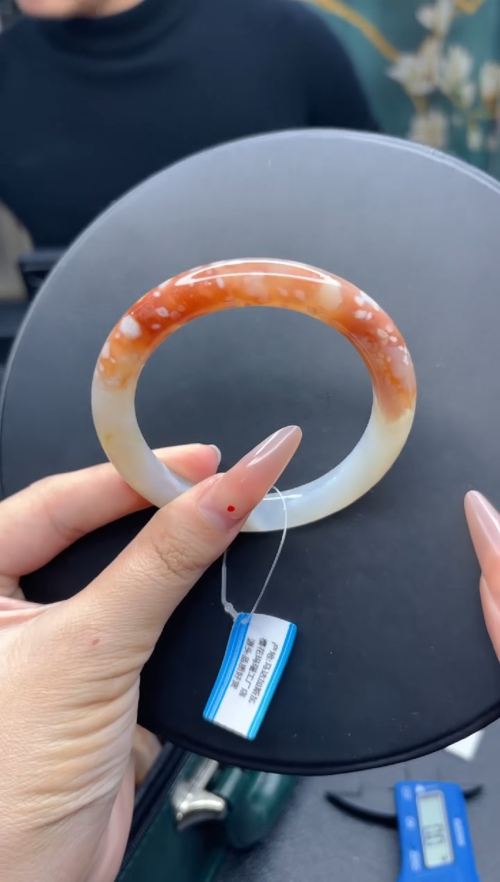 【闪购商品】石英质玉手镯未镶嵌2197（57圈）
