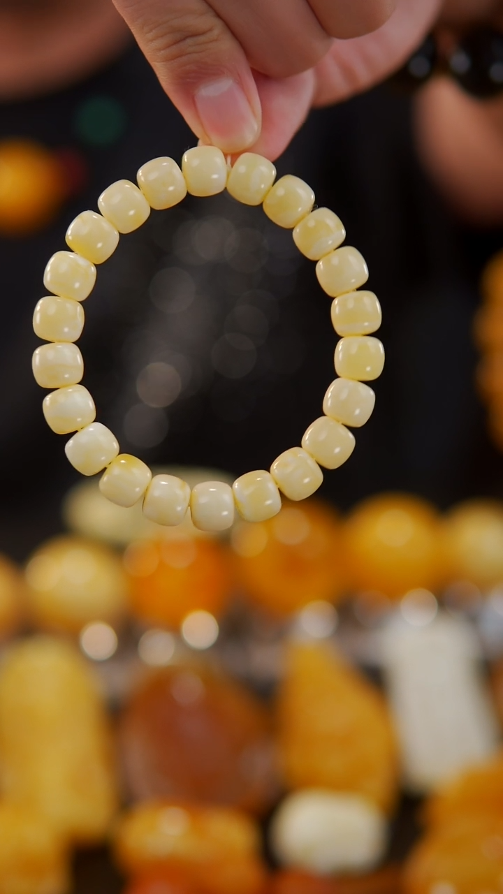 【闪购商品】蜜蜡手串未镶嵌白花老型手串14.53