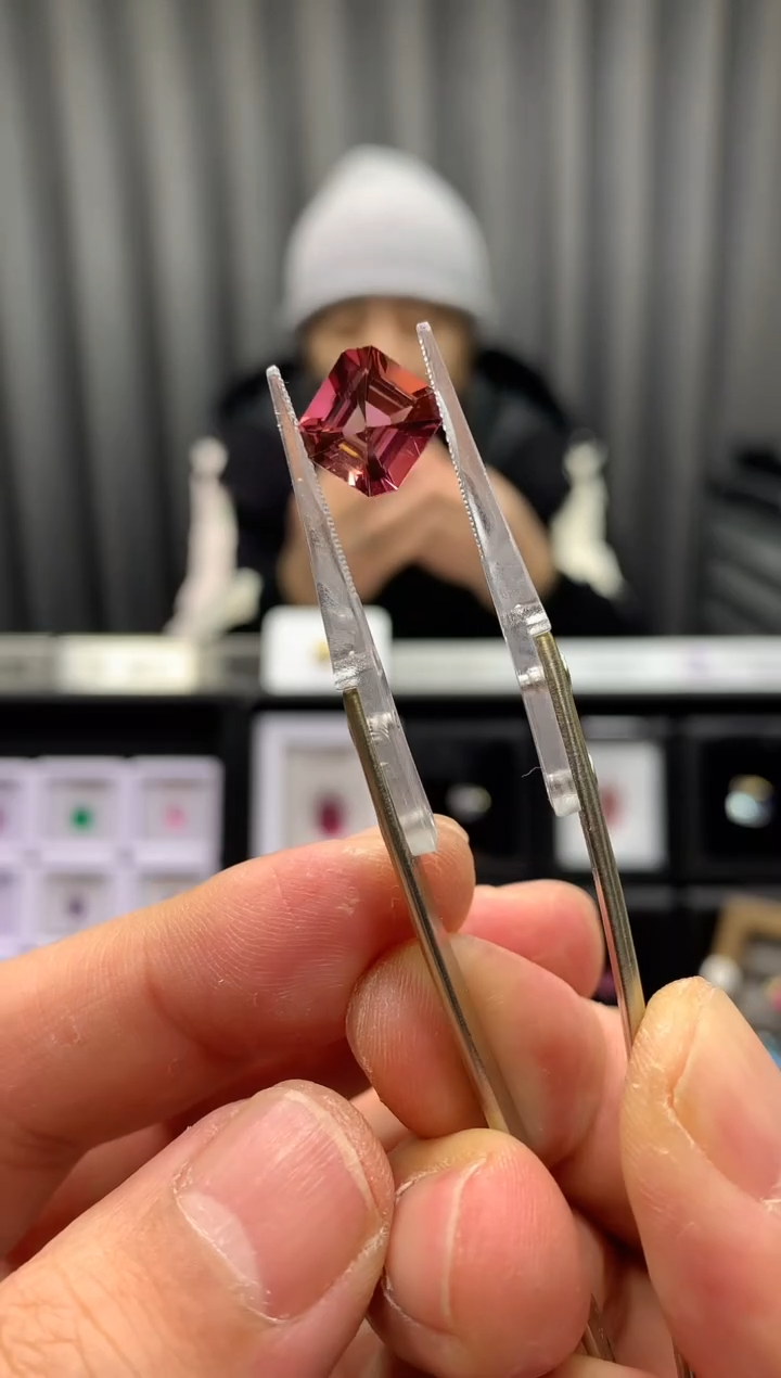 【闪购商品】碧玺裸石未镶嵌3.2ct 13