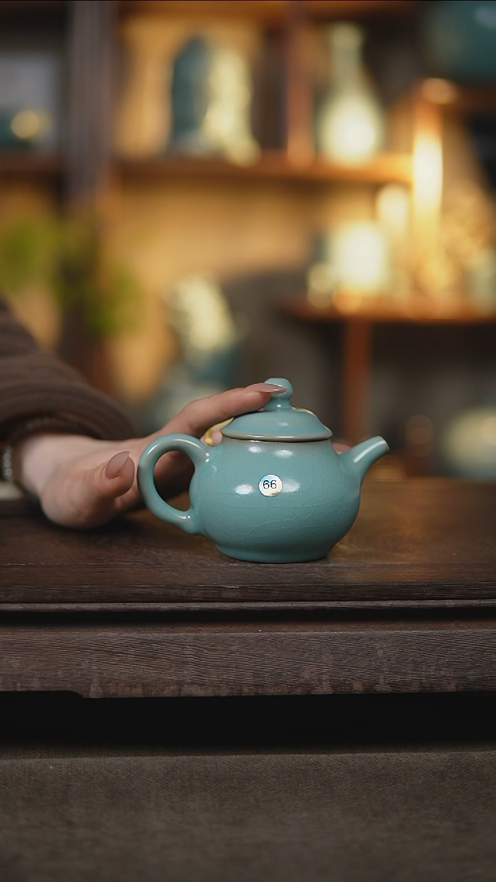 【闪购商品】杯仿古天青小梨壶瑕66