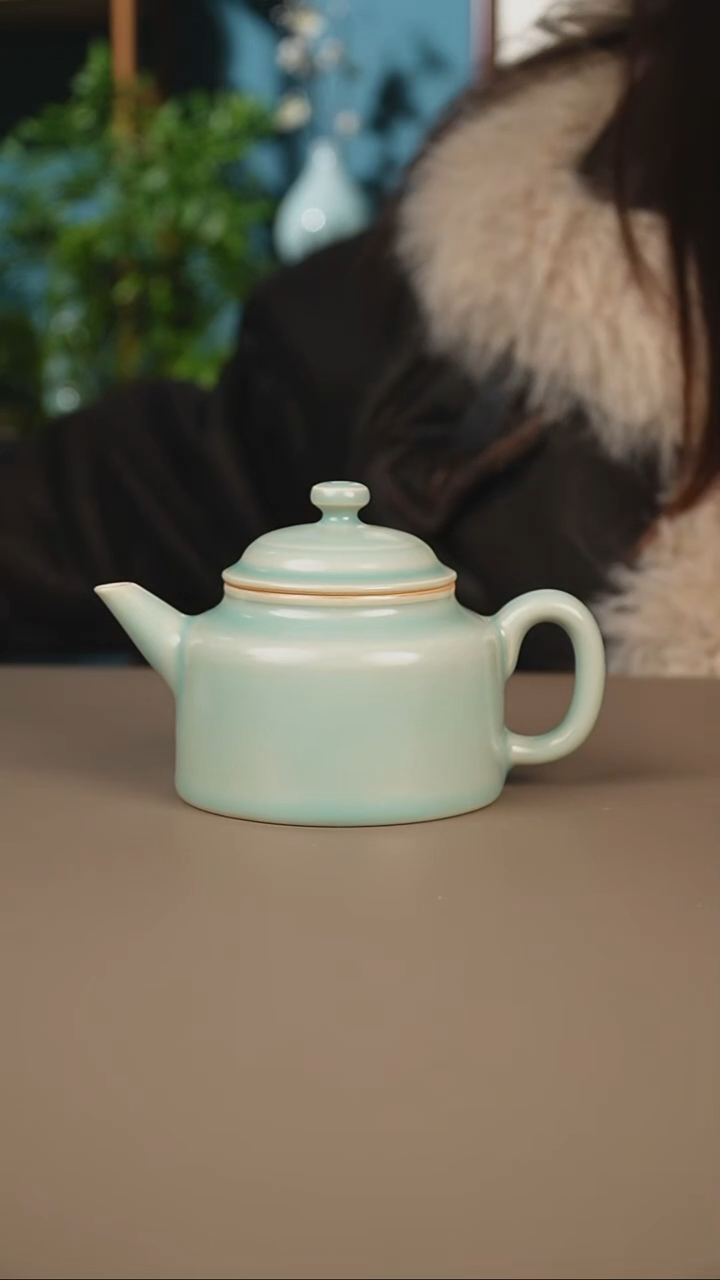 不开片德钟壶微暇