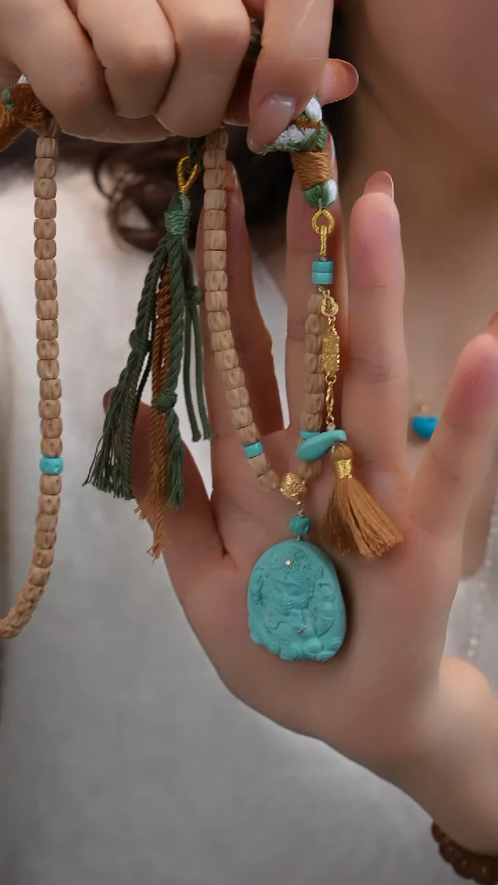 18K金镶嵌绿松石项链1111