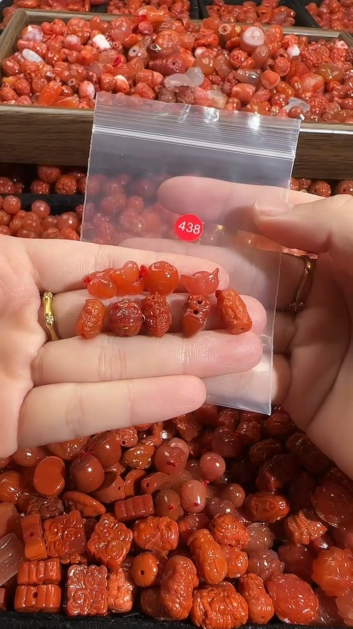 颈饰未镶嵌南红玛瑙2