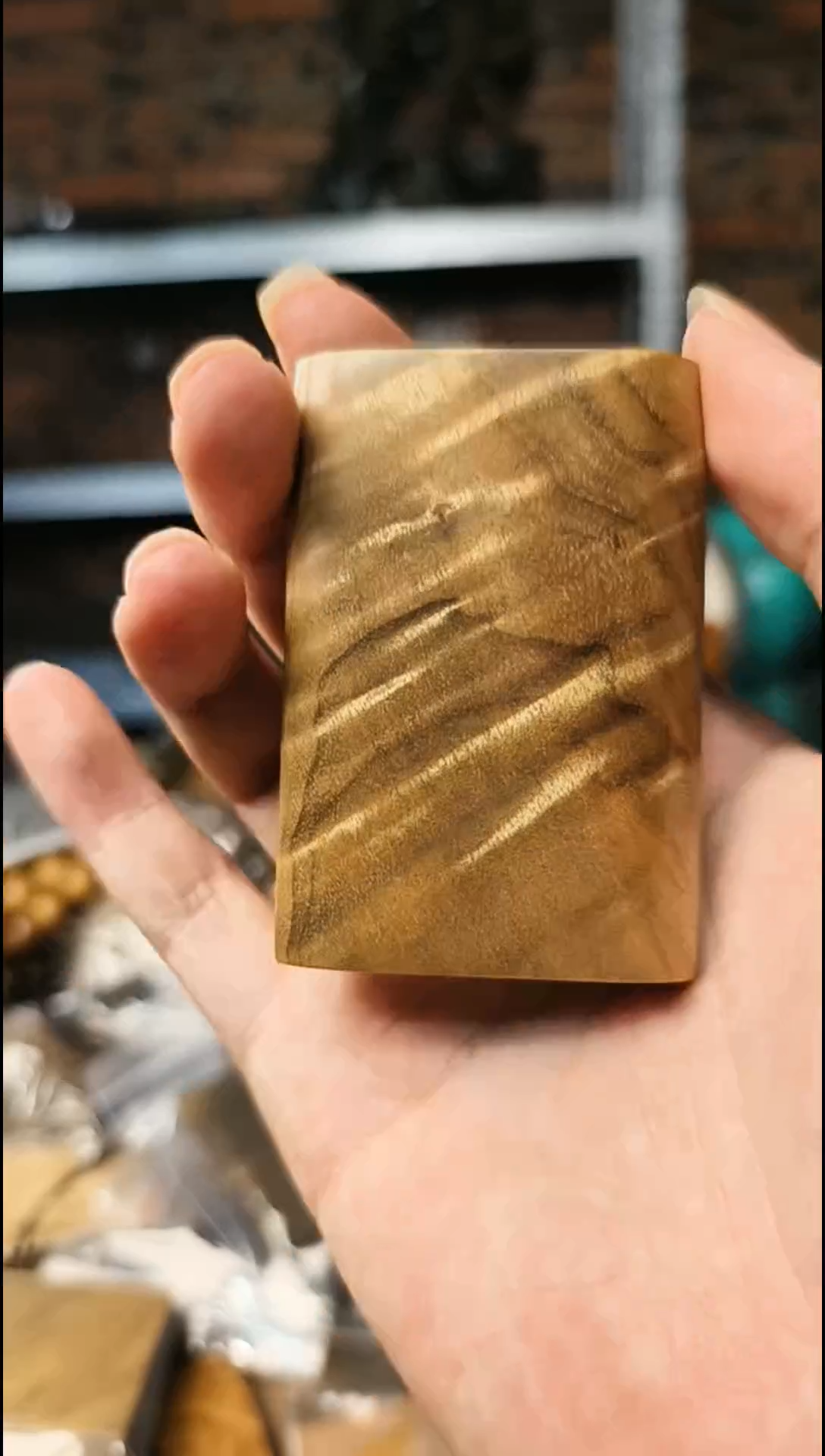 【闪购商品】金丝楠无事牌手把件