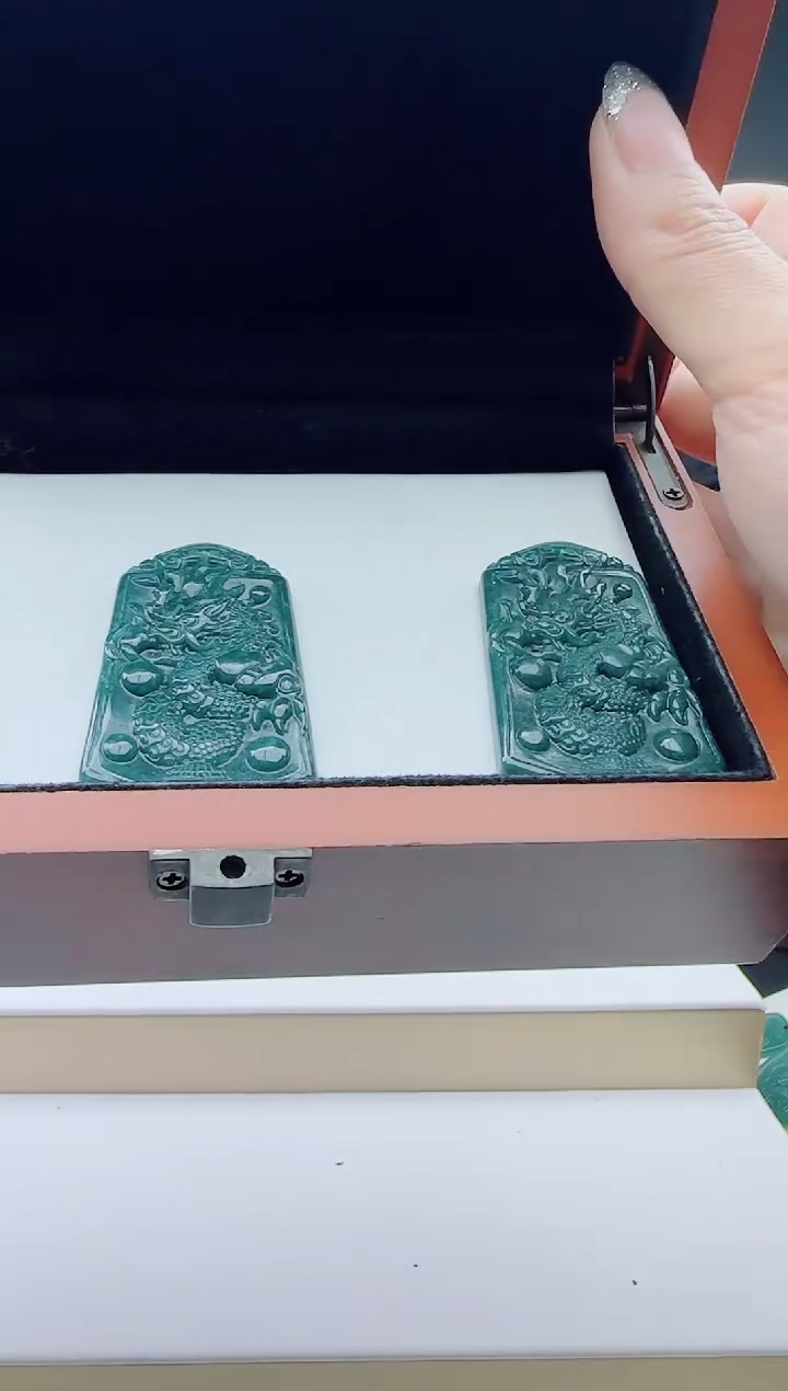 颈饰未镶嵌翡翠多样性发其一