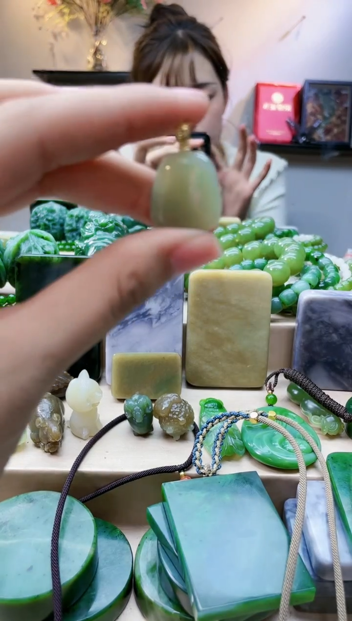 【闪购商品】和田玉挂件未镶嵌1