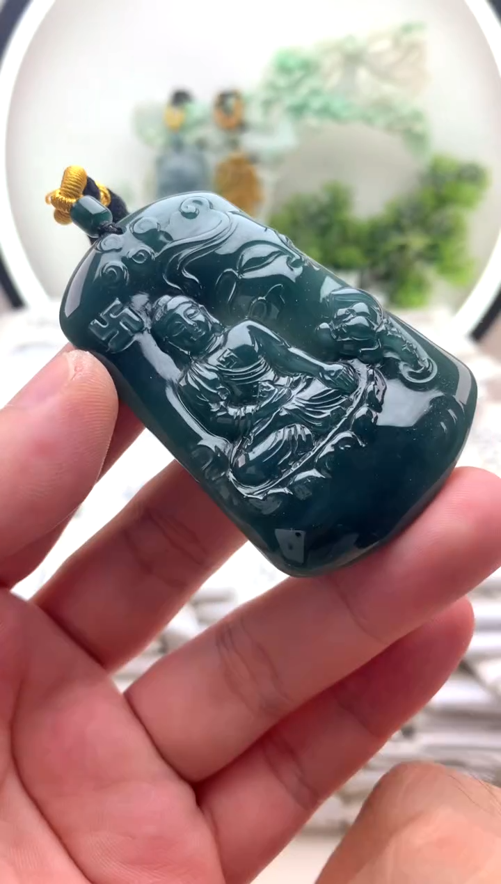 颈饰未镶嵌翡翠阿弥陀佛