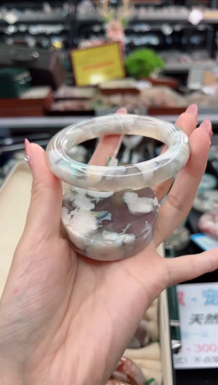 【闪购商品】石英质玉手镯未镶嵌55圈口（赠品镯心）S921113