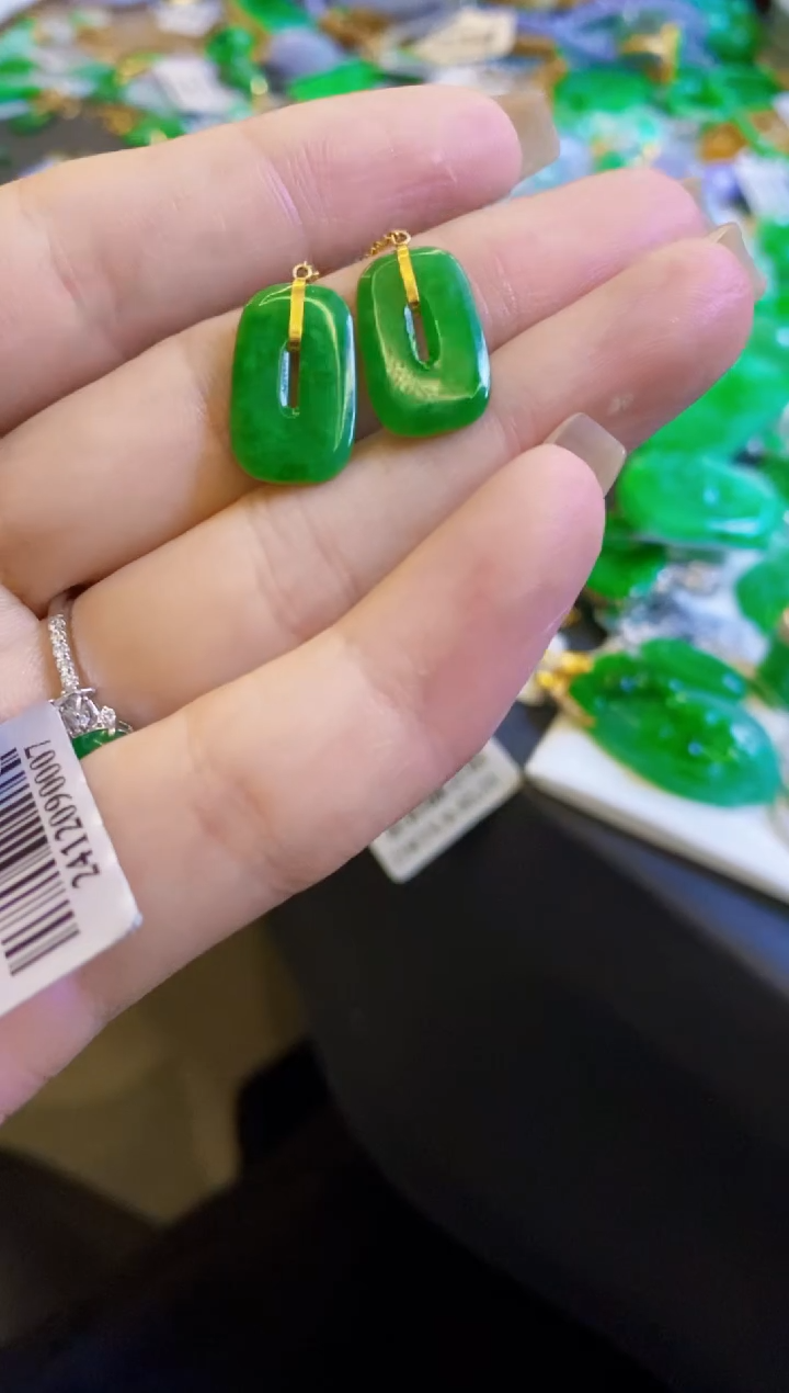 【闪购商品】定制翡翠18K金镶嵌耳饰