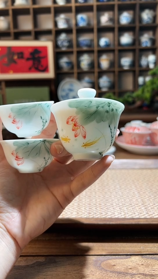 【闪购商品】五彩荷花迷你盖碗+2个五彩荷花客杯