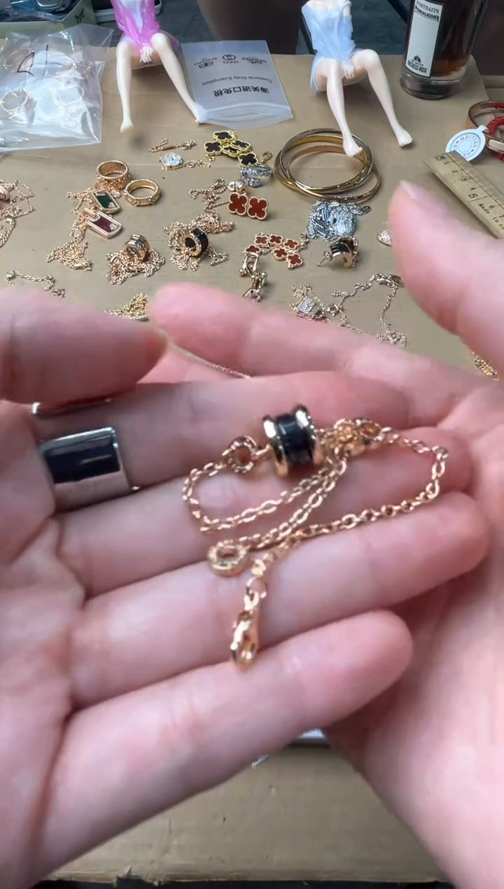 瓷片嘉荣当康大姐Fu的总铺