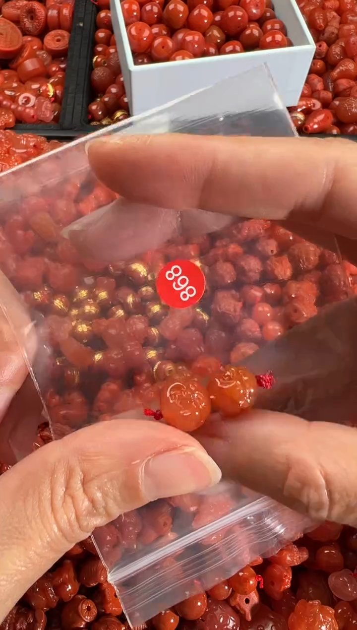 【闪购商品】南红玛瑙颈饰未镶嵌1