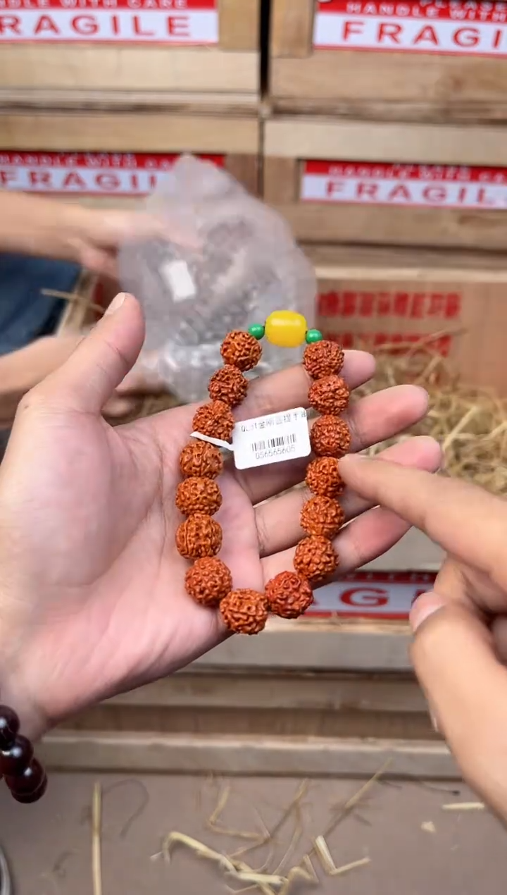 精品手串 非金属（无礼盒）