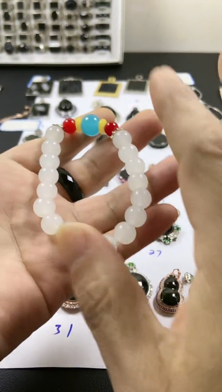 未镶嵌手串玛瑙/玉髓手串