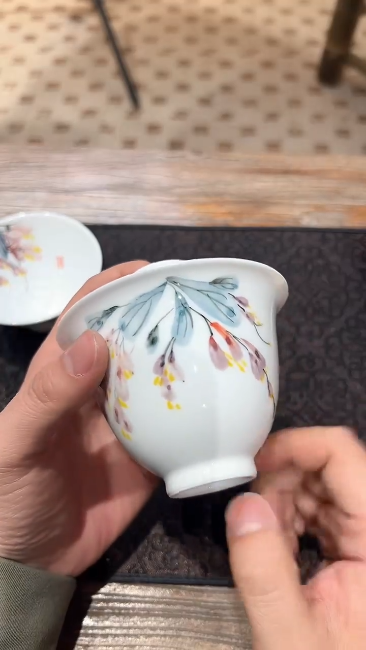 【闪购商品】陶瓷手绘五彩两才盖碗