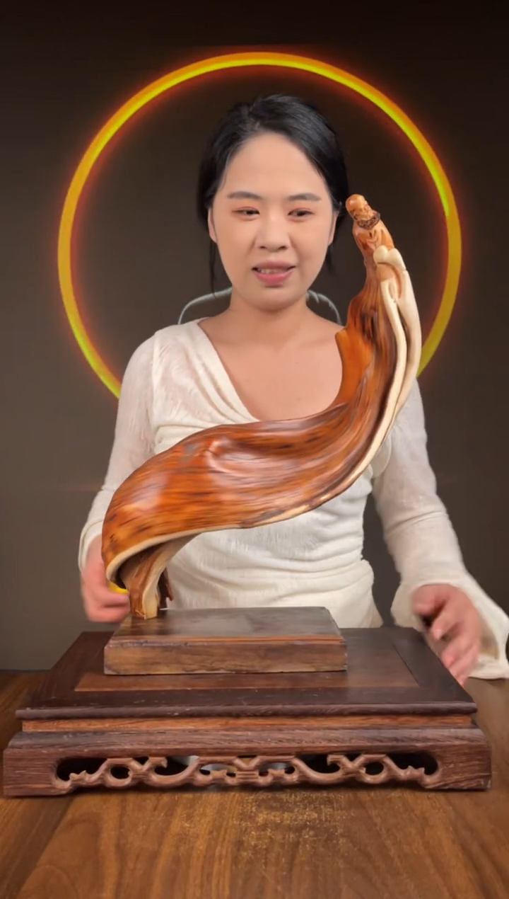 【闪购商品】柏木（崖柏）手工摆件,先抢先得!230