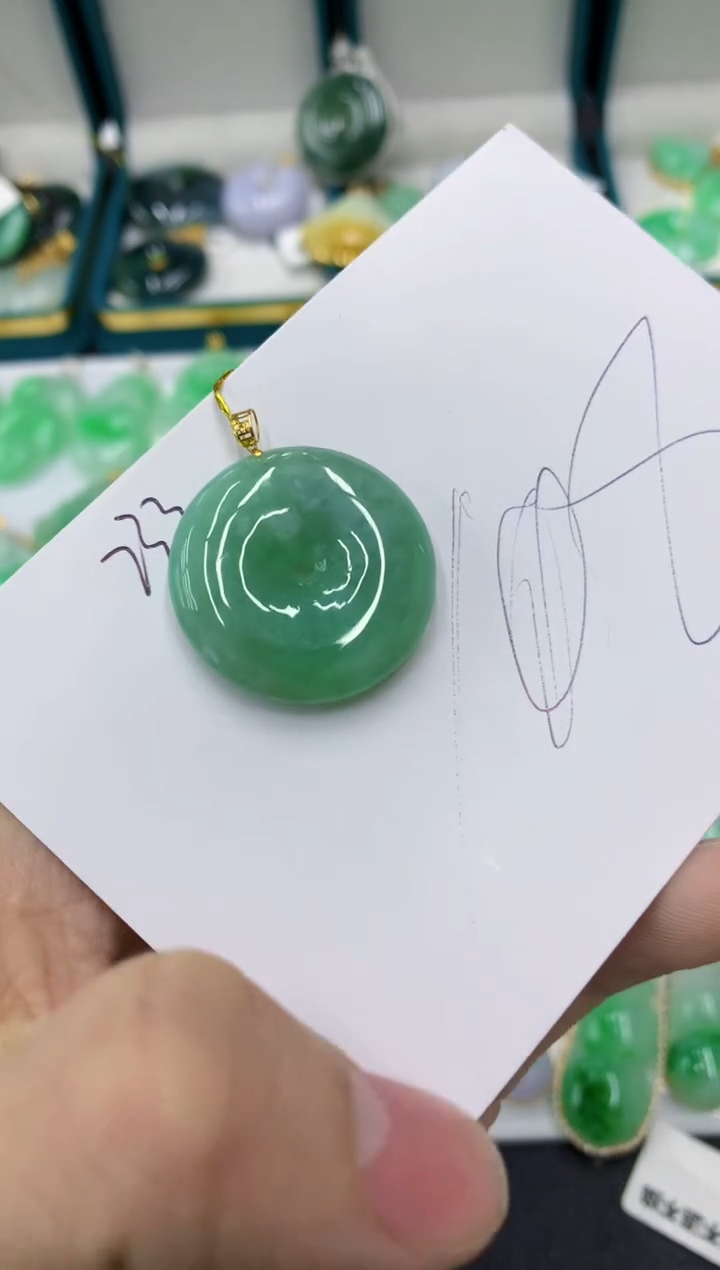 【闪购商品】翡翠18K金镶嵌颈饰111111111