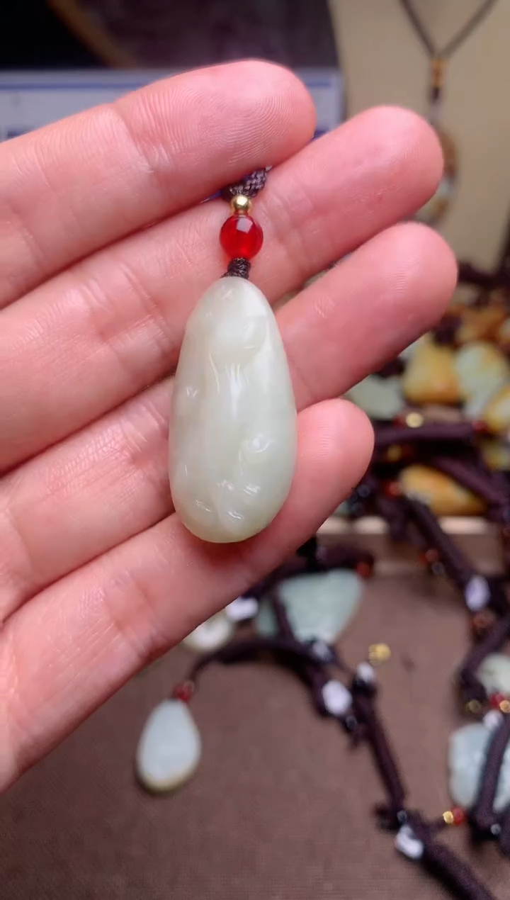 【闪购商品】和田玉颈饰未镶嵌1