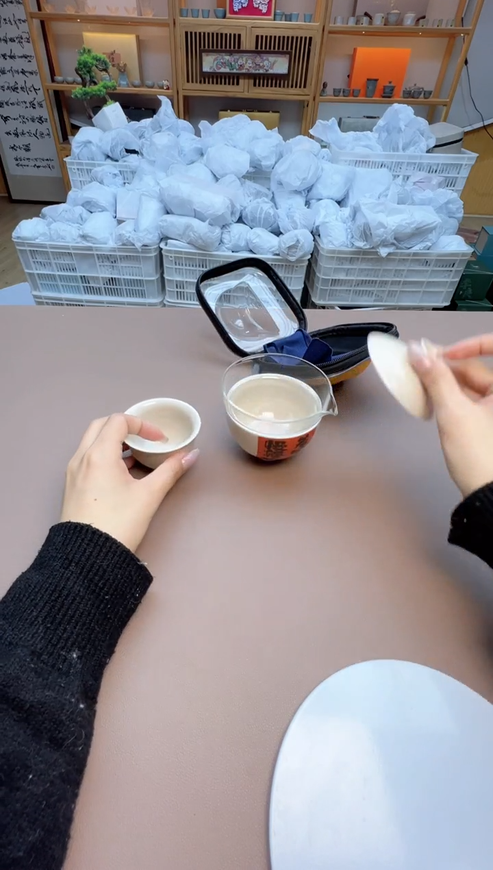 【闪购商品】摆件瓷制品S1111111111111