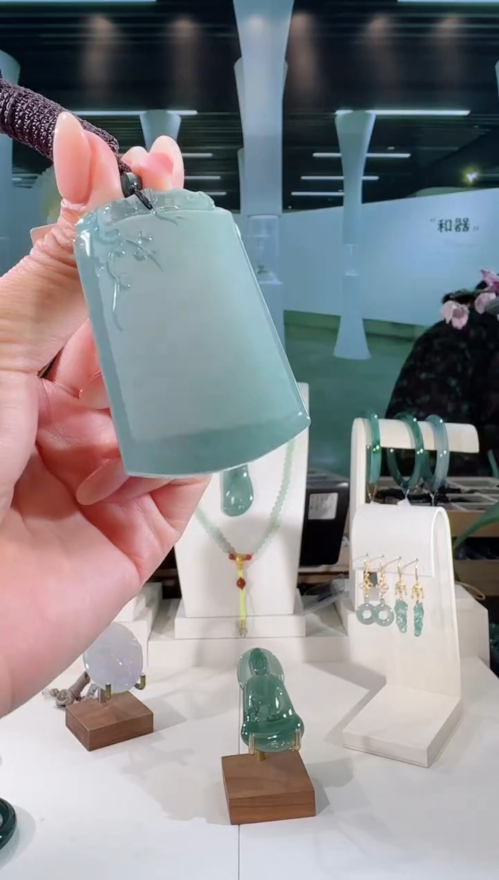 翡翠未镶嵌吊坠(不含链)无事牌多样性发一