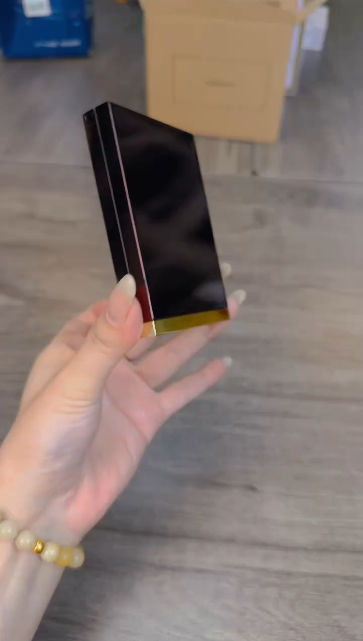 瓷片新号开播漏不停@@CQ812