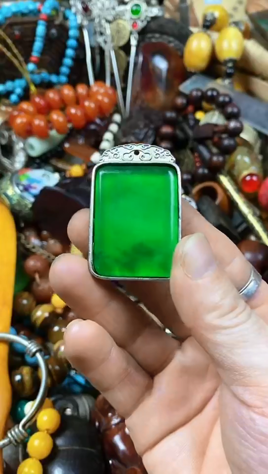 老店文玩杂项绿牌子