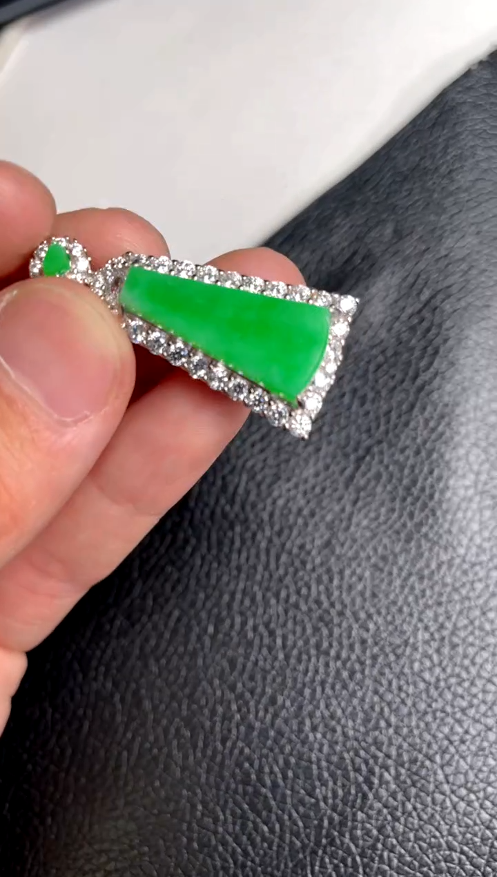 【闪购商品】翡翠吊坠(不含链)银S925镶嵌dz1