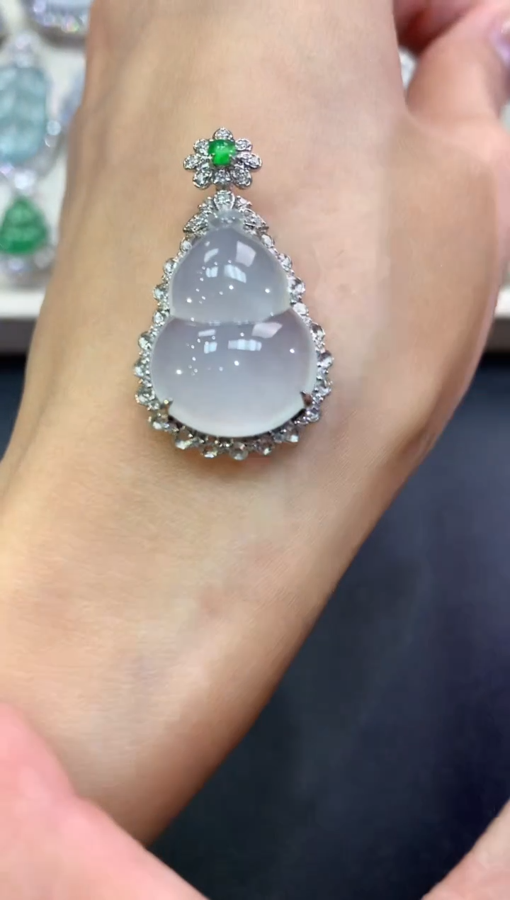 【闪购商品】翡翠吊坠(不含链)18K金镶嵌a221