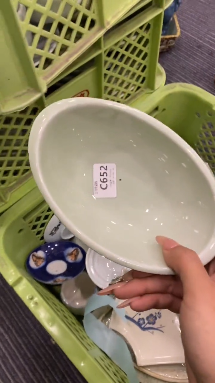 其他旺****8回流瓷器默认微瑕，谨慎勿拍C652