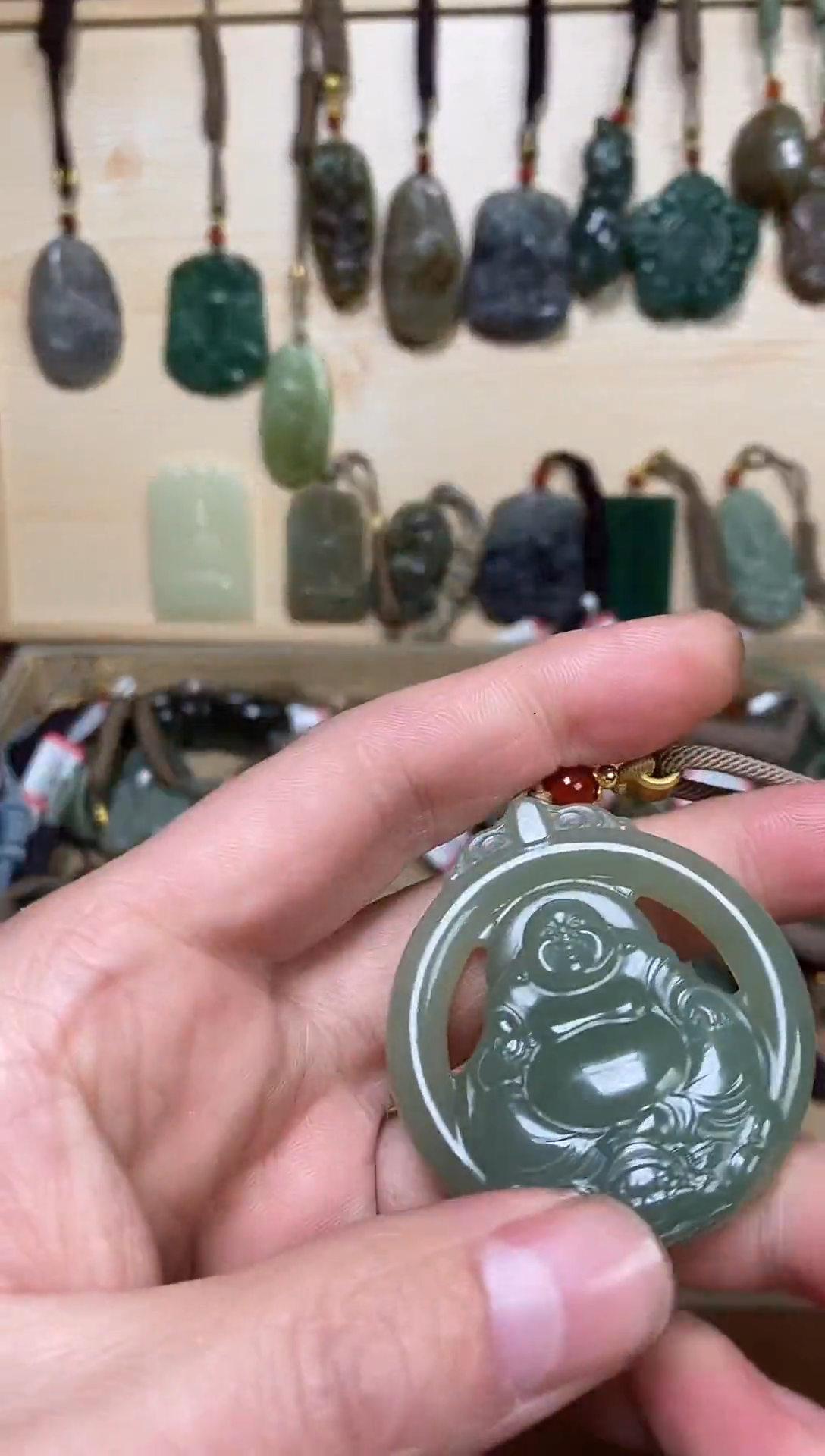 颈饰未镶嵌和田玉1