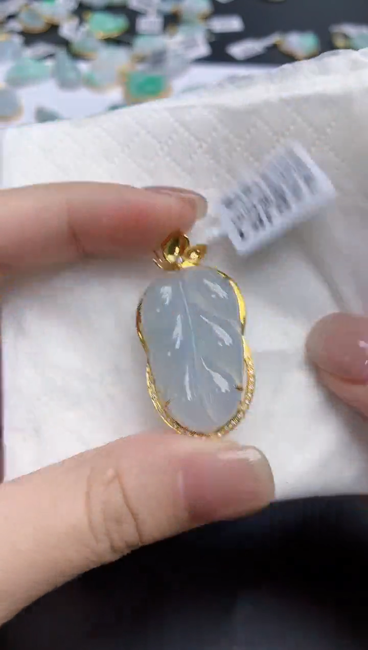 【闪购商品】翡翠颈饰18K金镶嵌天然缅甸翡翠A货