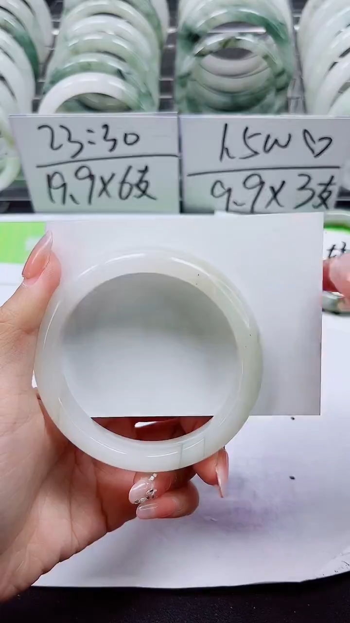 【闪购商品】石英质玉手镯未镶嵌A172-59/60