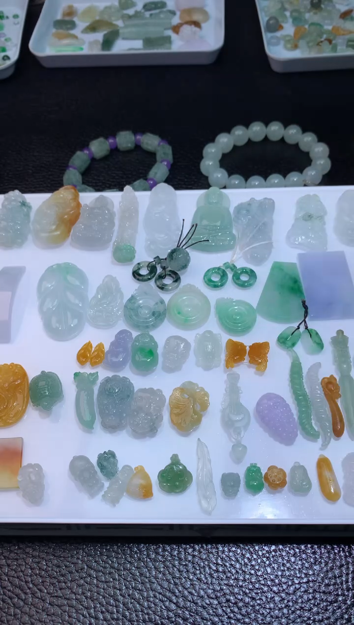 【闪购商品】定制翡翠未镶嵌咨询客服链接