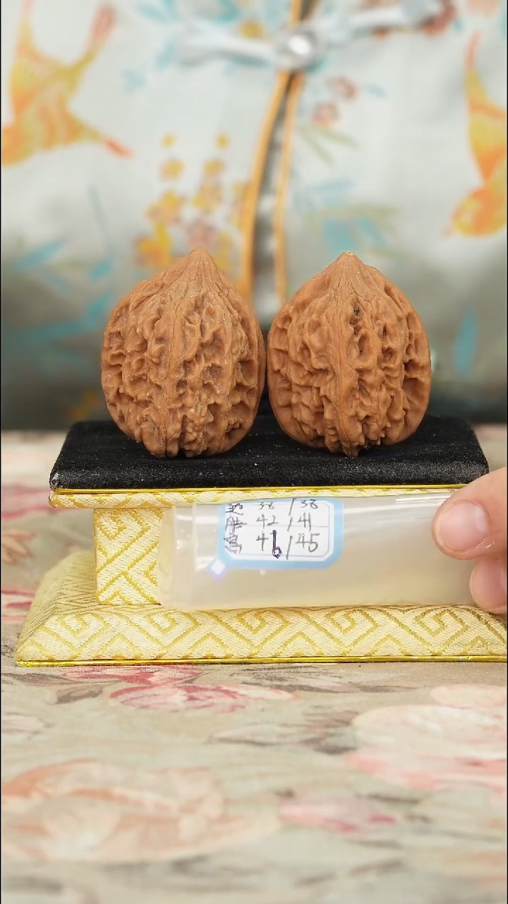 【闪购商品】文玩核桃把件鸡心有修