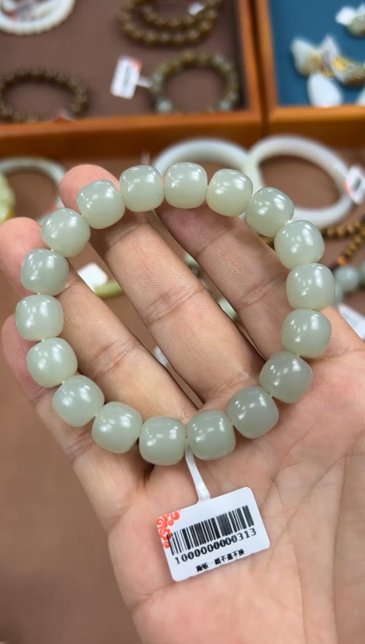 未镶嵌手串和田玉八*?和田玉青白玉手串卡12