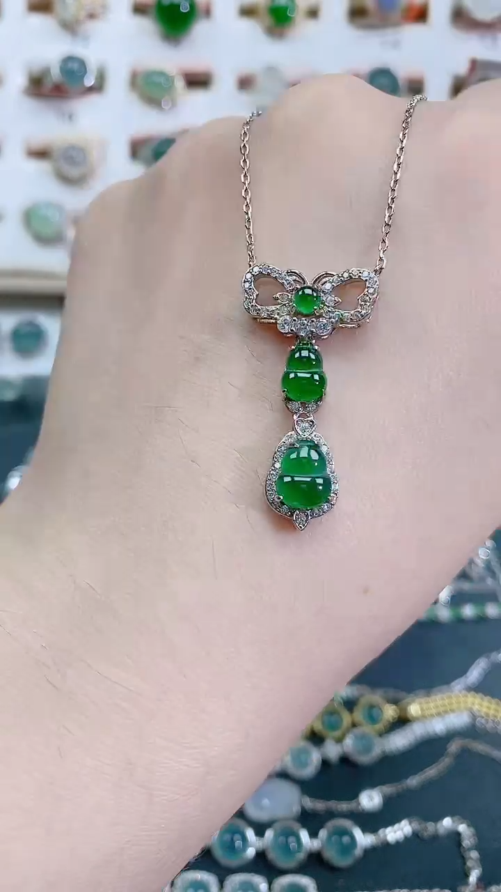颈饰银S925镶嵌翡翠天然翡翠