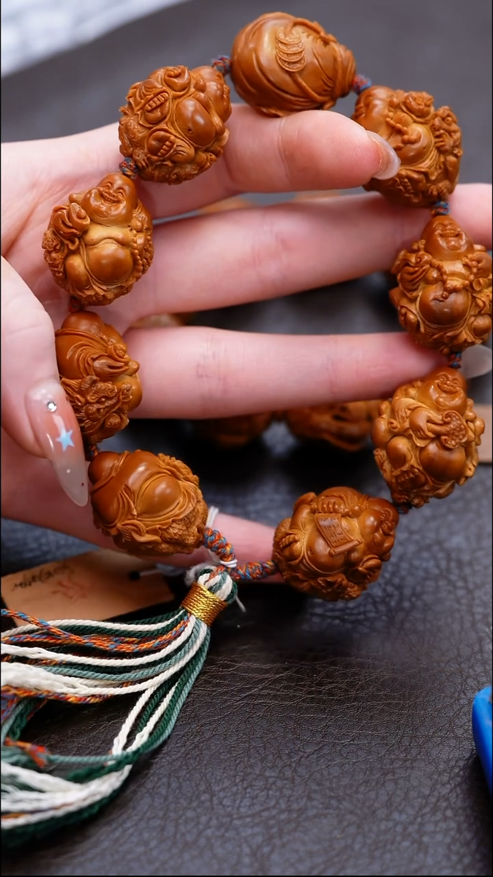 其他橄榄核?****.骑兽弥勒