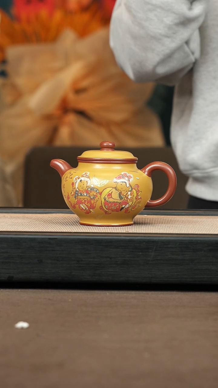 【闪购商品】紫砂茶壶【P077】掇只300c